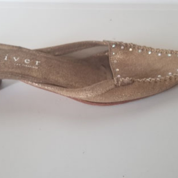 Shoes - Picture 2 of 3